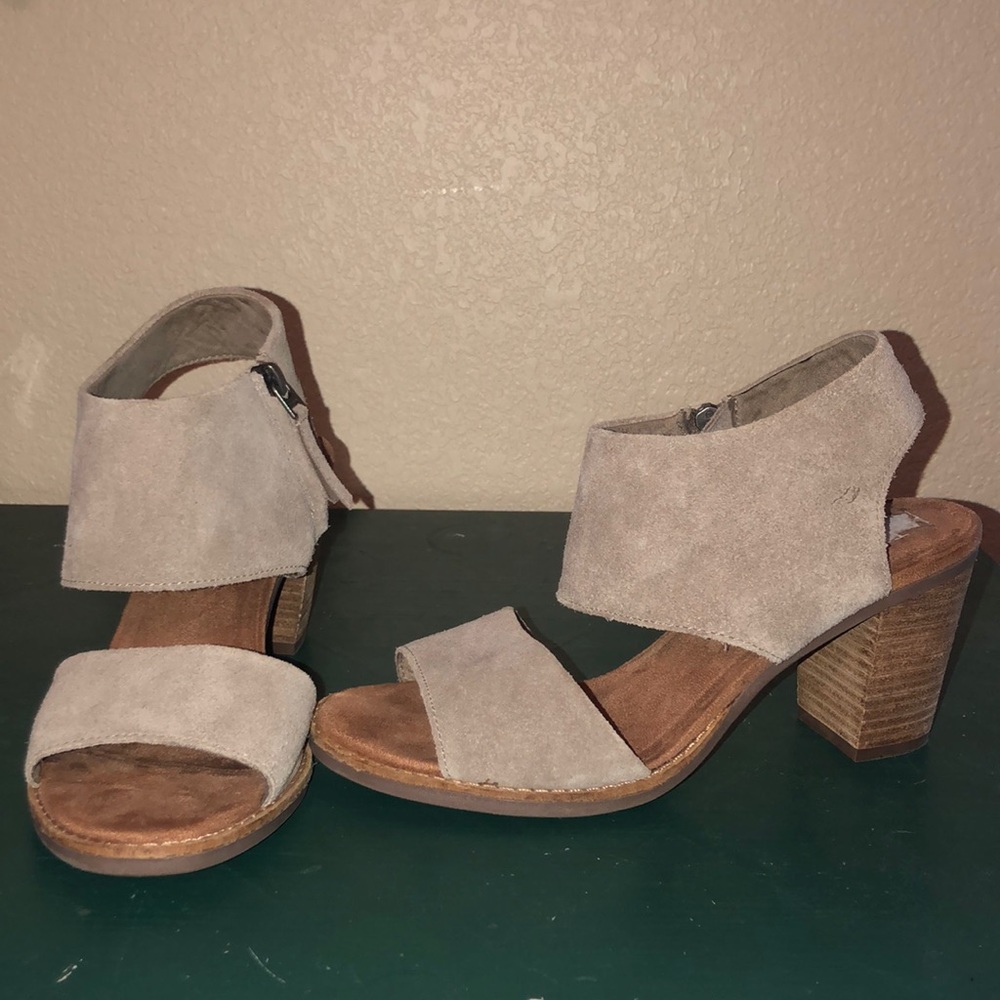 TOMS Suede Cutout Heels in Desert Taupe